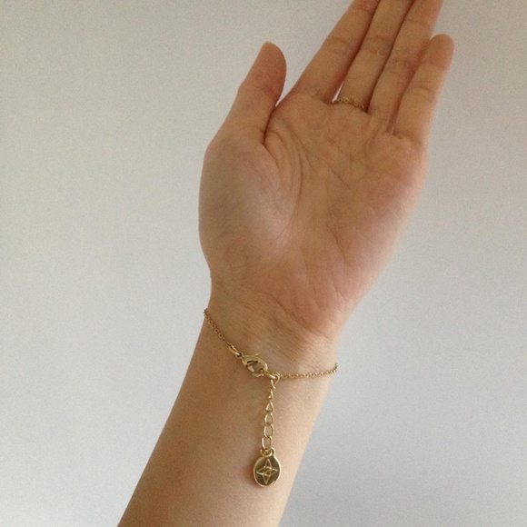 BCBGENERATION DAINTY BRACELET HARNESS FINGER GOLD - Picture 3 of 3